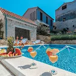 Сasa de vacaciones Beautiful In Tkon