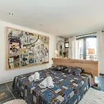 Beautiful In Ferienhaus Tkon