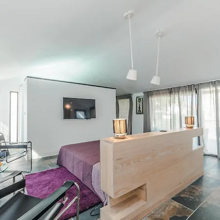 Pet Friendly In Vikendica